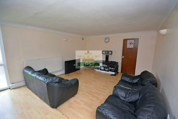 3 bedroom Block of A...